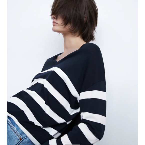 NWT Zara Minimalist RARE Preppy Long Sleeve Striped V-Neck Sweater - Picture 3 of 15